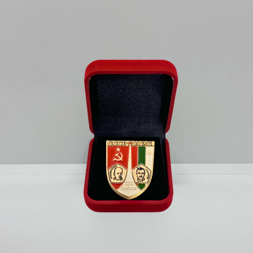 Spille commemorative "Corsa allo Spazio"