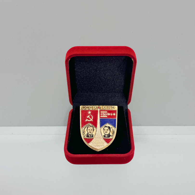 Spille commemorative "Corsa allo Spazio"