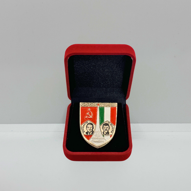 Spille commemorative "Corsa allo Spazio"