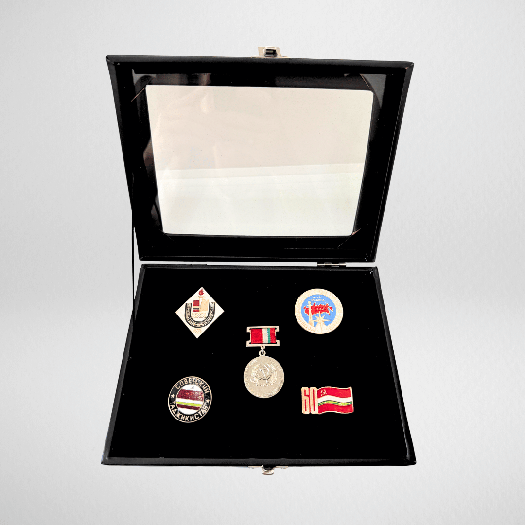 Set di spille dal mitico Tajikistan