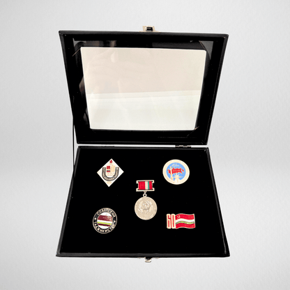 Set di spille dal mitico Tajikistan