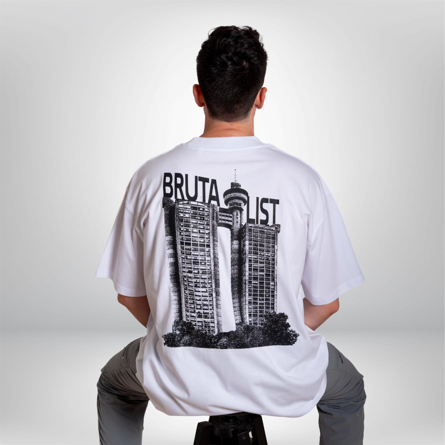 T-Shirt Oversize: Brutalist - Genex Tower